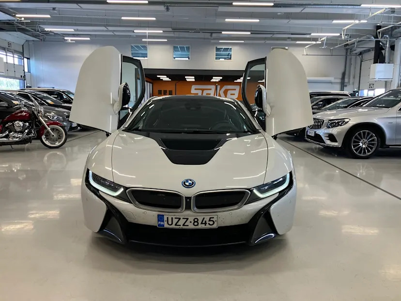 BMW i8