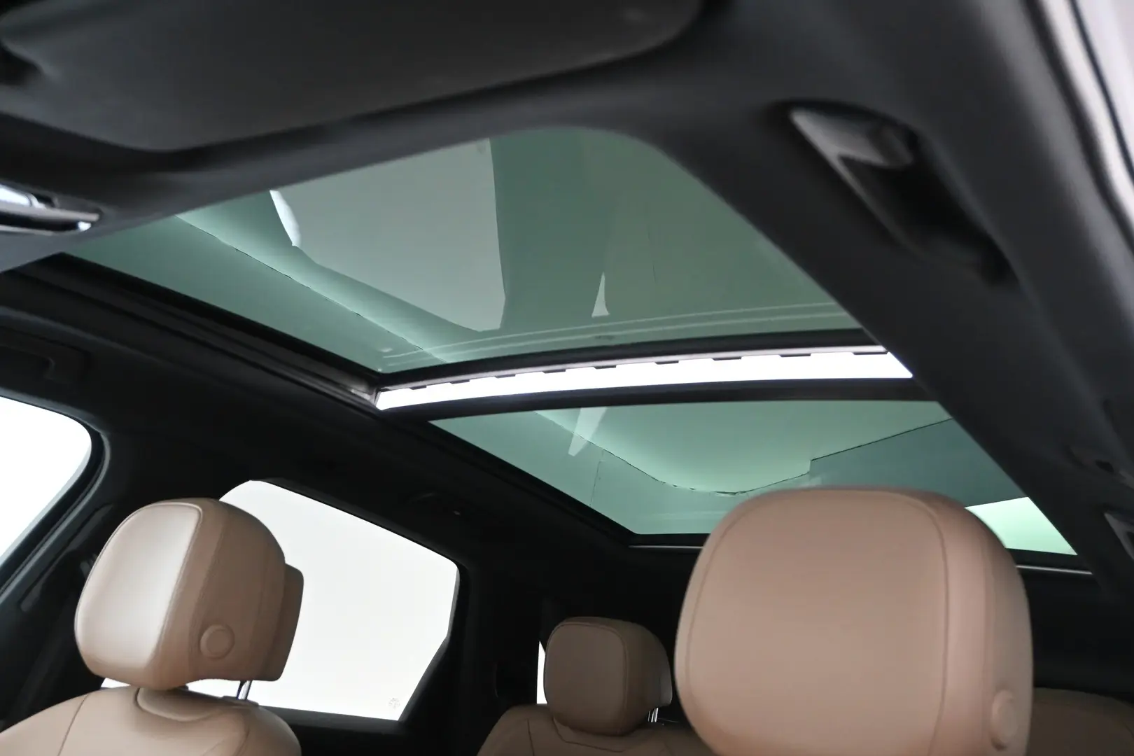 Car Image - 3AFkhPA6BWbNR0MGsWlOcd