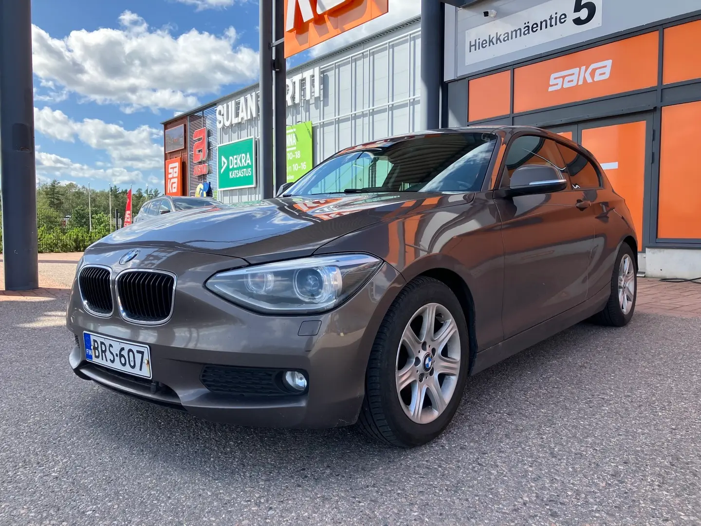 Car Image - 32qFBIEd9GA4Ijrslvq4Mk