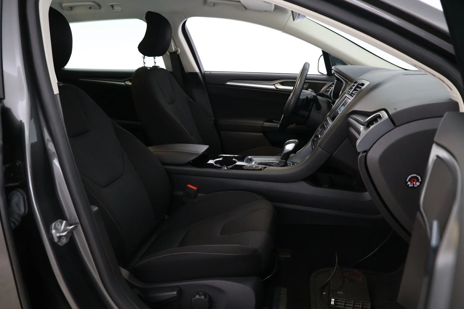 Car Image - 6cstHRUIfFeCCTSuG7bmOd