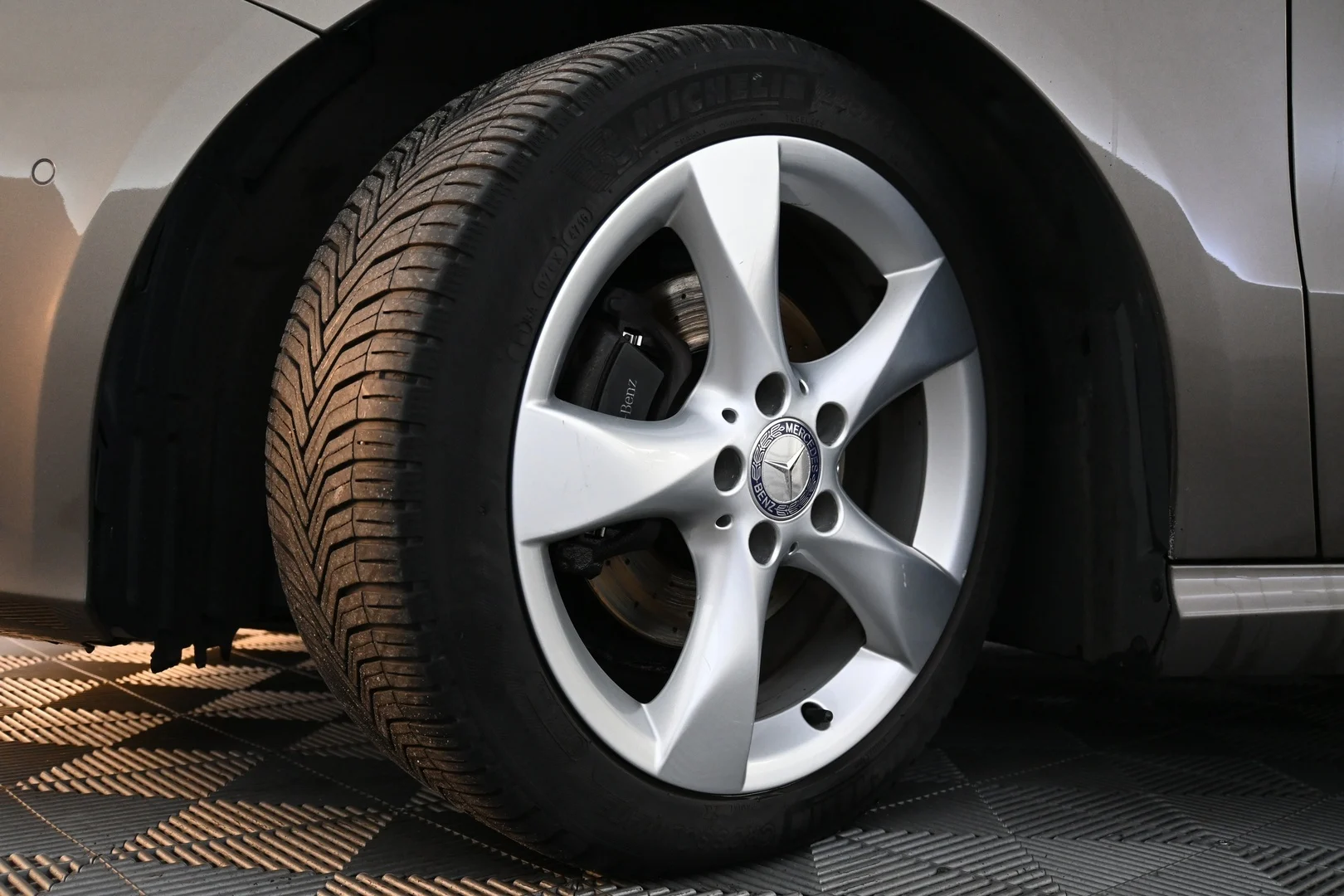 Car Image - 6q4IAFRIgtcmkoGoyGB1jY