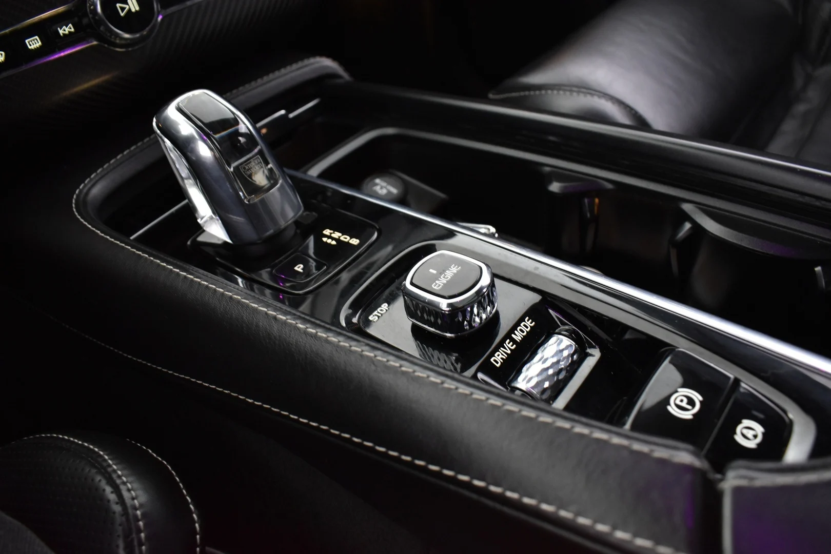 Car Image - 4zncoJlP93K0hV5LVuOpG