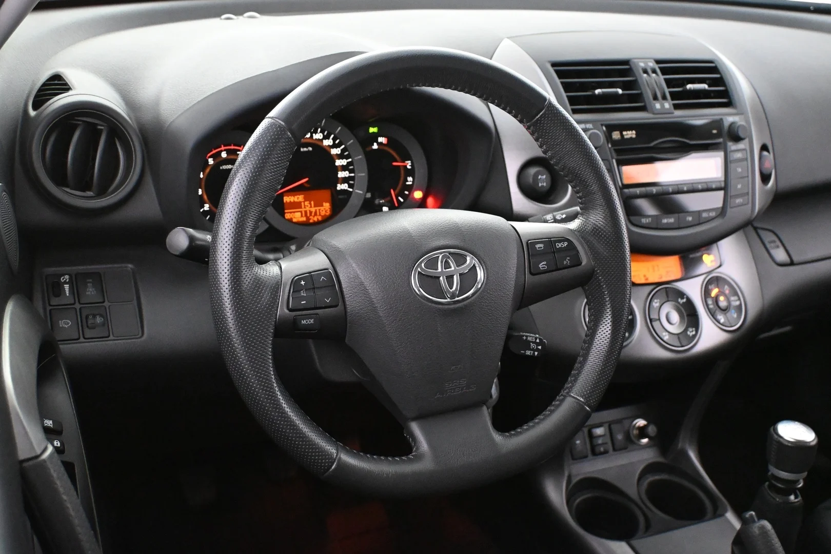 Car Image - 2ACG5E5Jp1gQSAOSYK8VVd