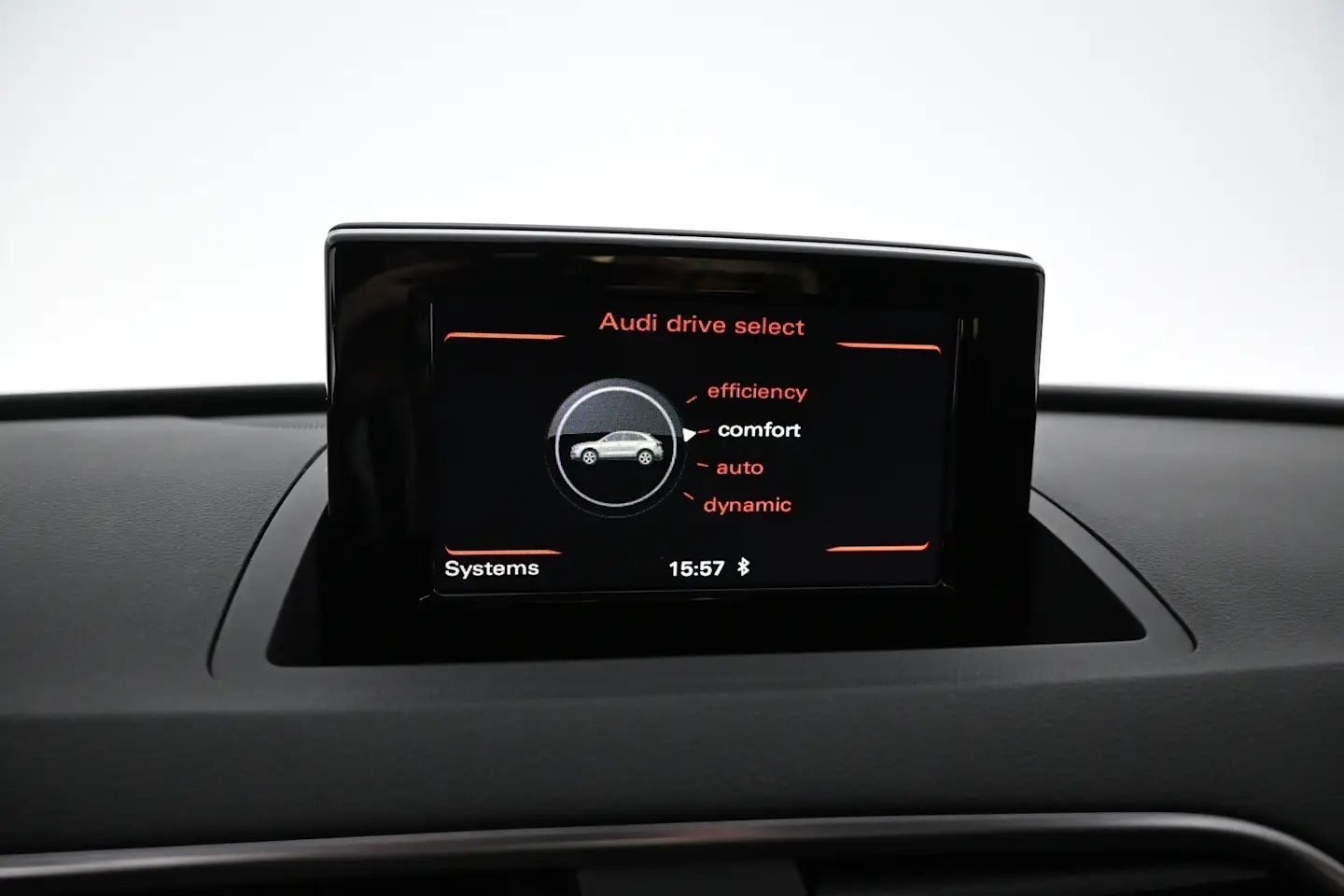 Car Image - 742MCYjj5w4aFsiSyAbi0t