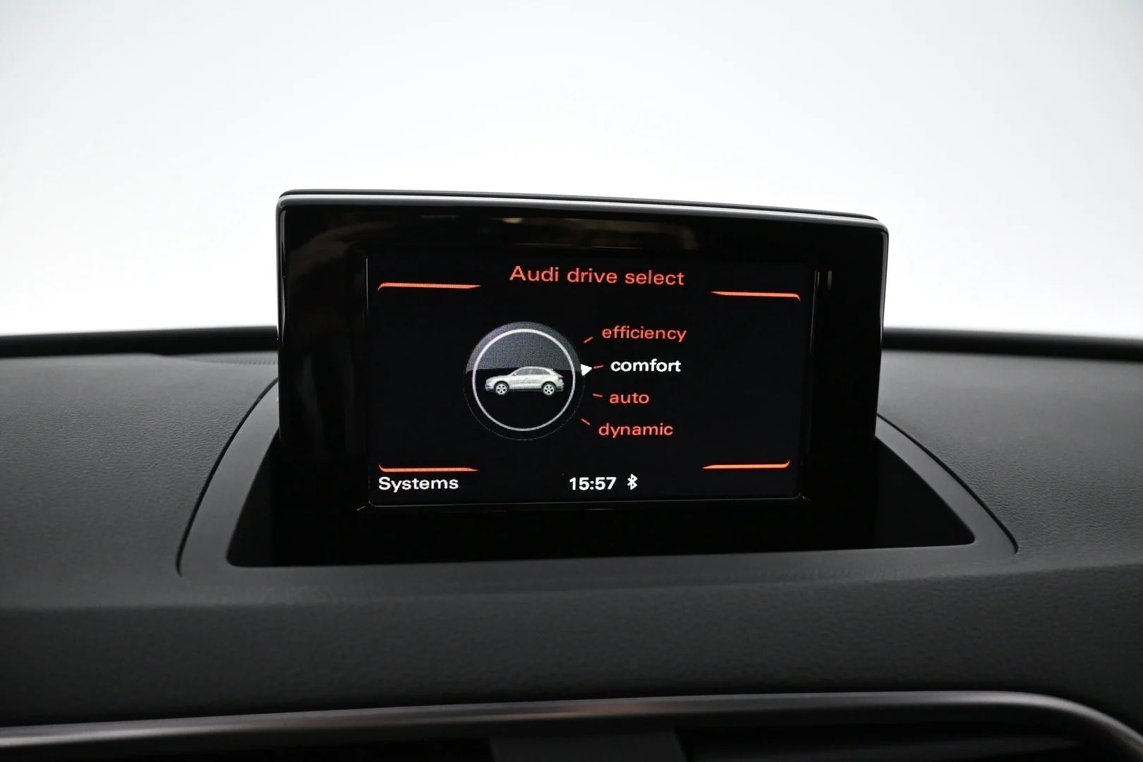 Car Image - 742MCYjj5w4aFsiSyAbi0t