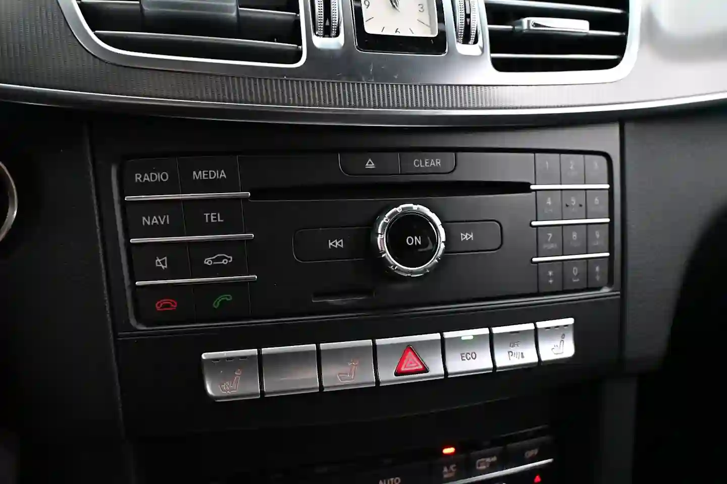 Car Image - 7bXLO9KgWYzr4WUhhiKOf9