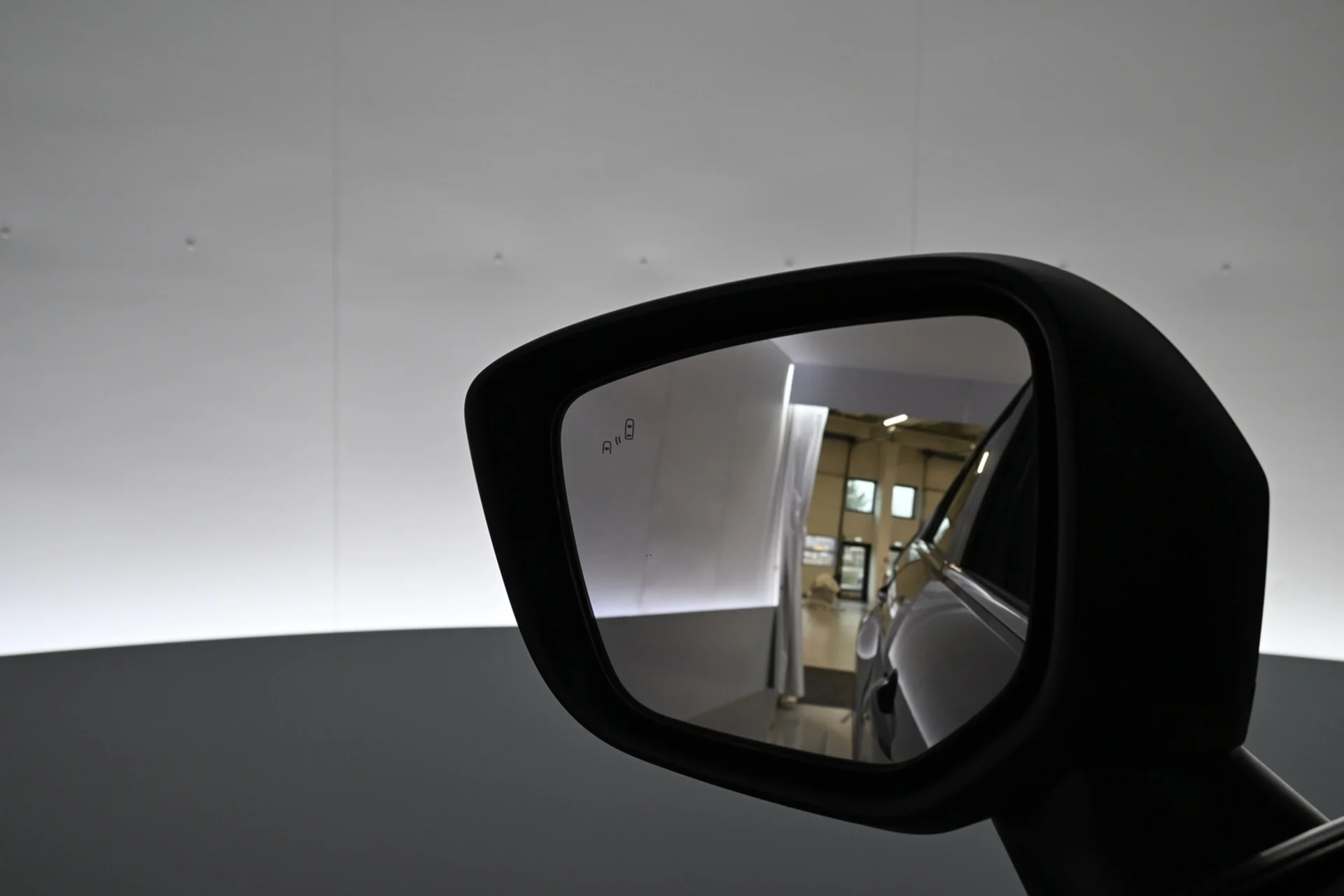 Car Image - 6b7etW7xk3QzMqwThgTJAs