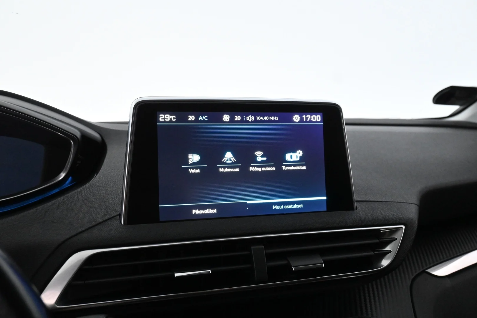 Car Image - uhUsrXrwnJyAHMLkf275H