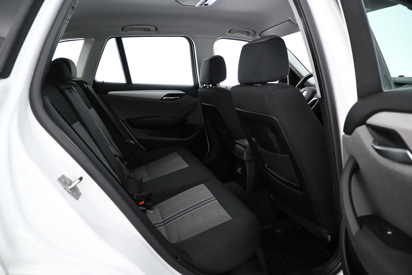 Car Image - 5mCyS7xm1gecnRqReXiBvy