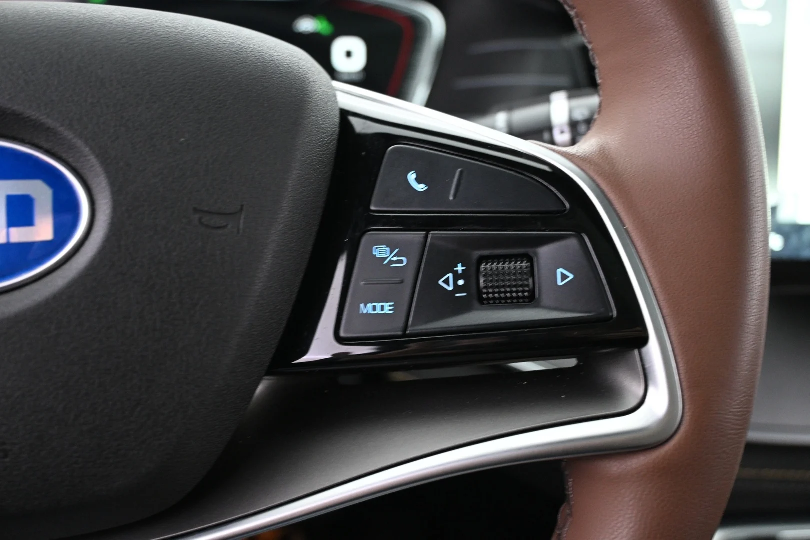 Car Image - 5Df6bEQ2FTV7ZsdqO6vlHz