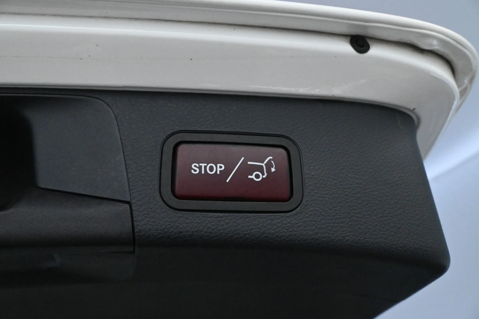 Car Image - 4aBDWfMni5MrbqRcEyZoAB
