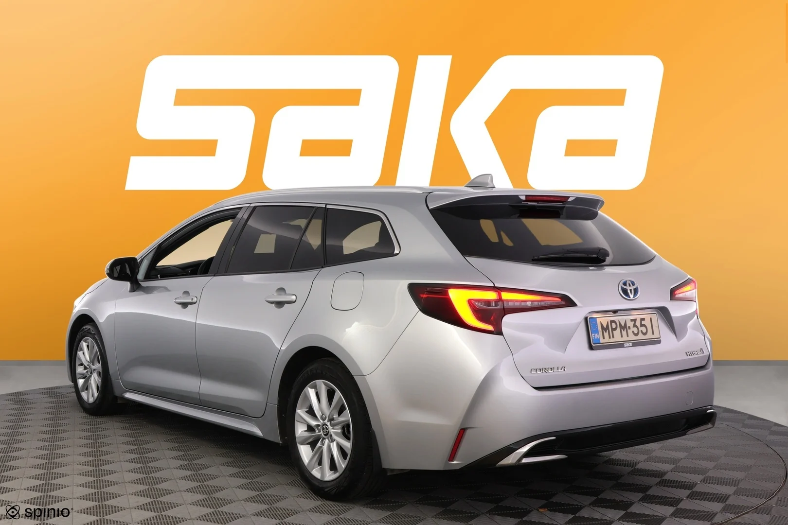 Car Image - 7xU19ti1WIW36J4u7PeRt5