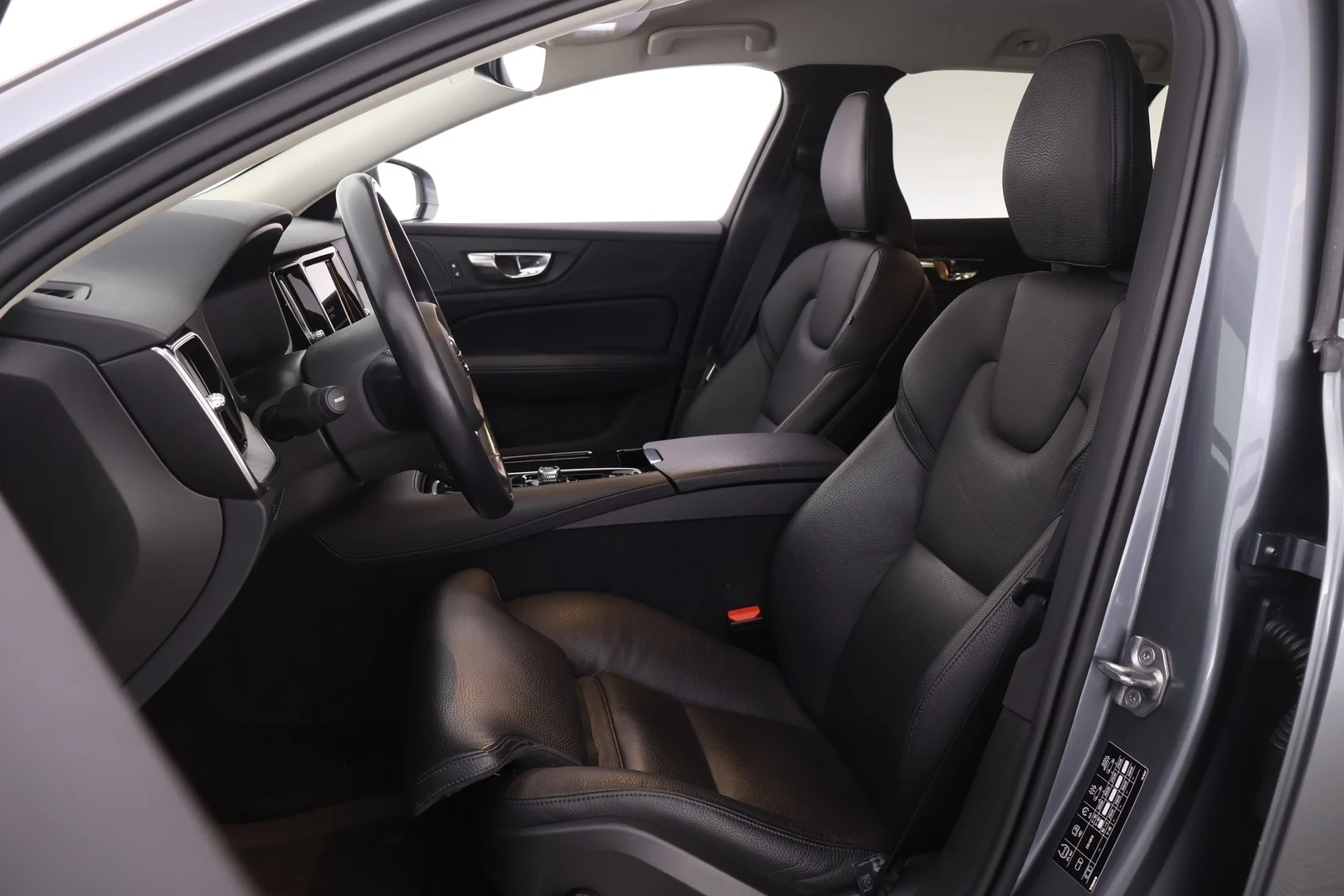 Car Image - pKKvEjCqS0QZJXdau2W5q