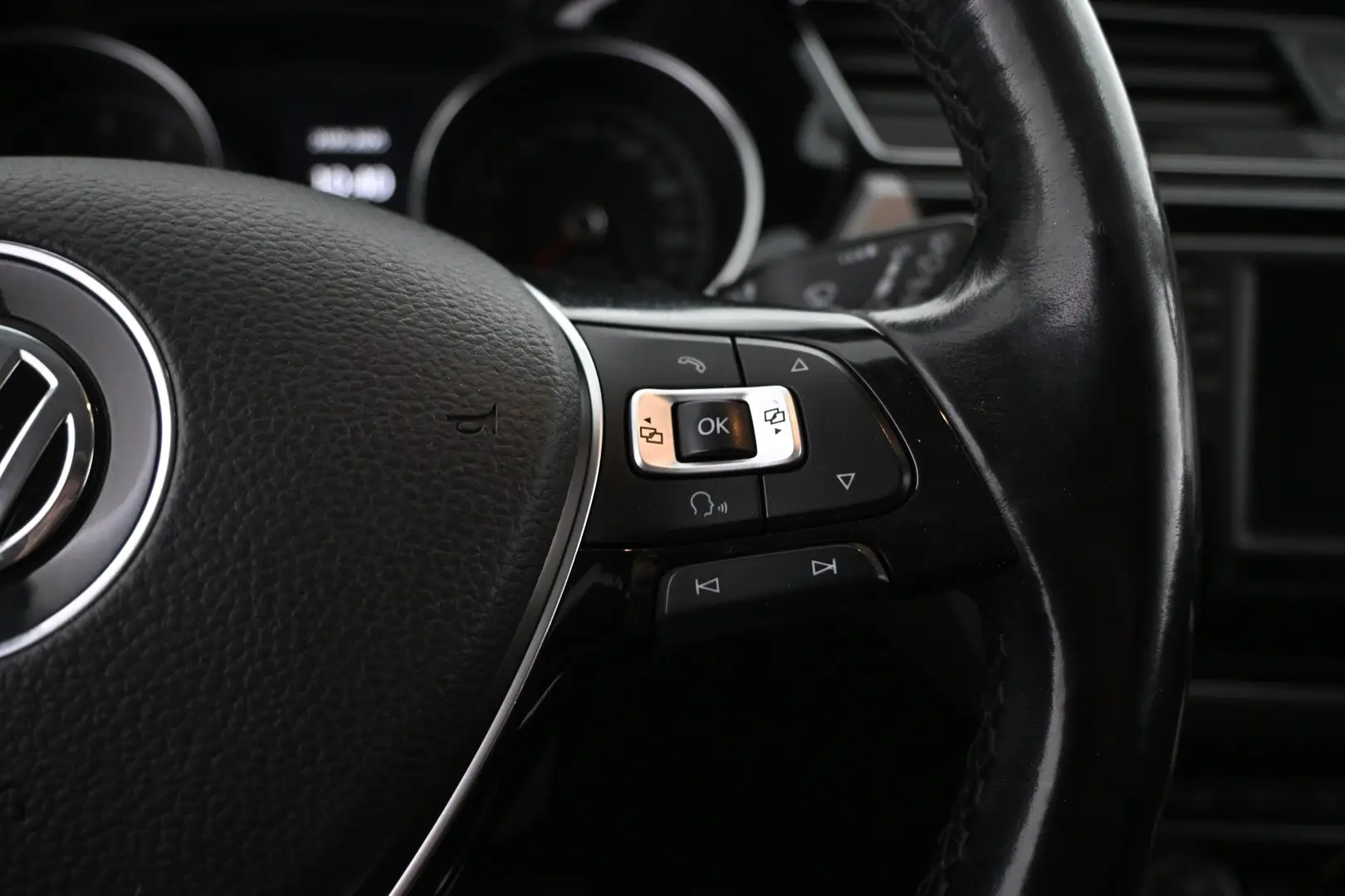 Car Image - Q2BXNQbIqW5plPjr7lXbn
