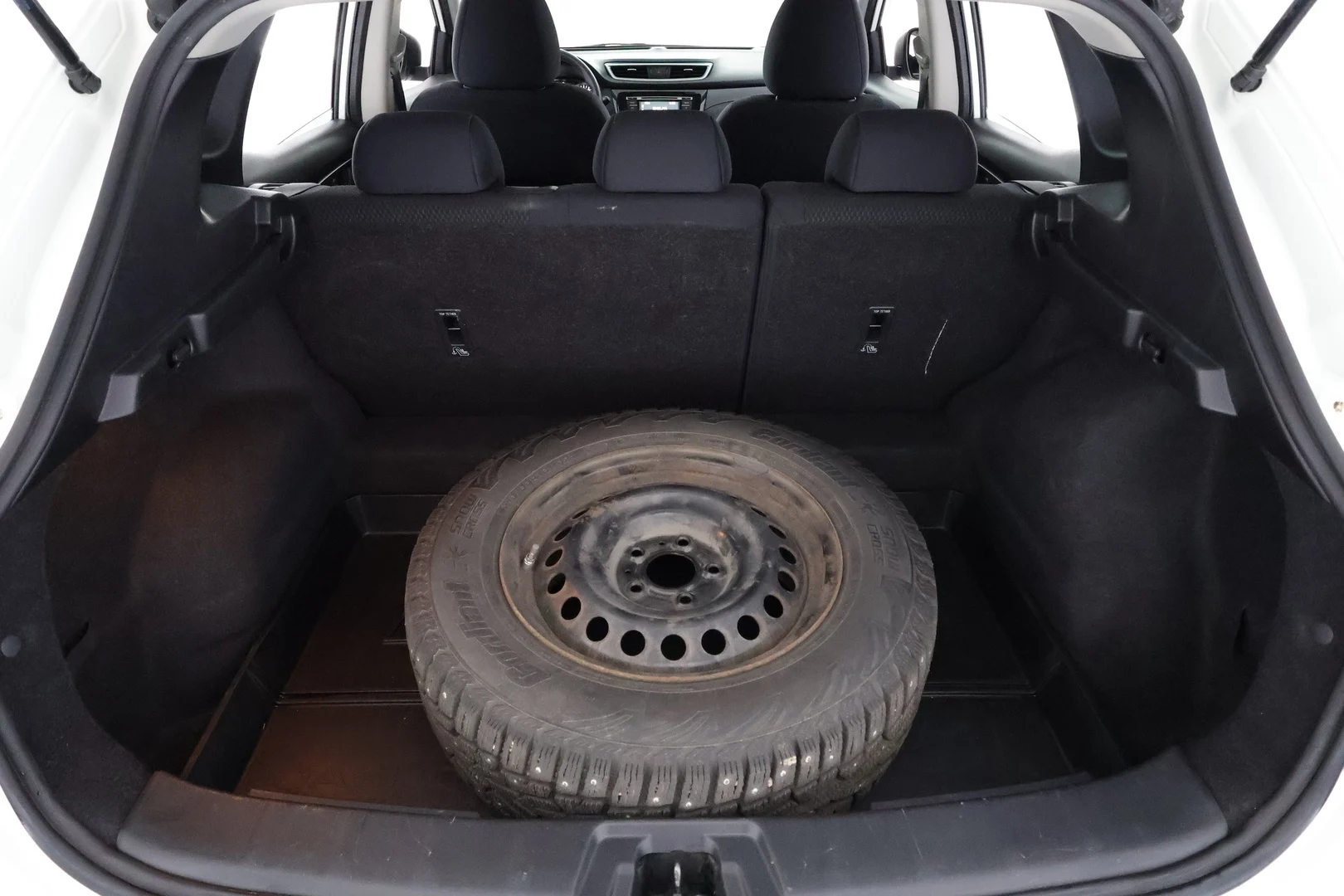 Car Image - Vuvw3rntg0AmO9zu2Kzjk