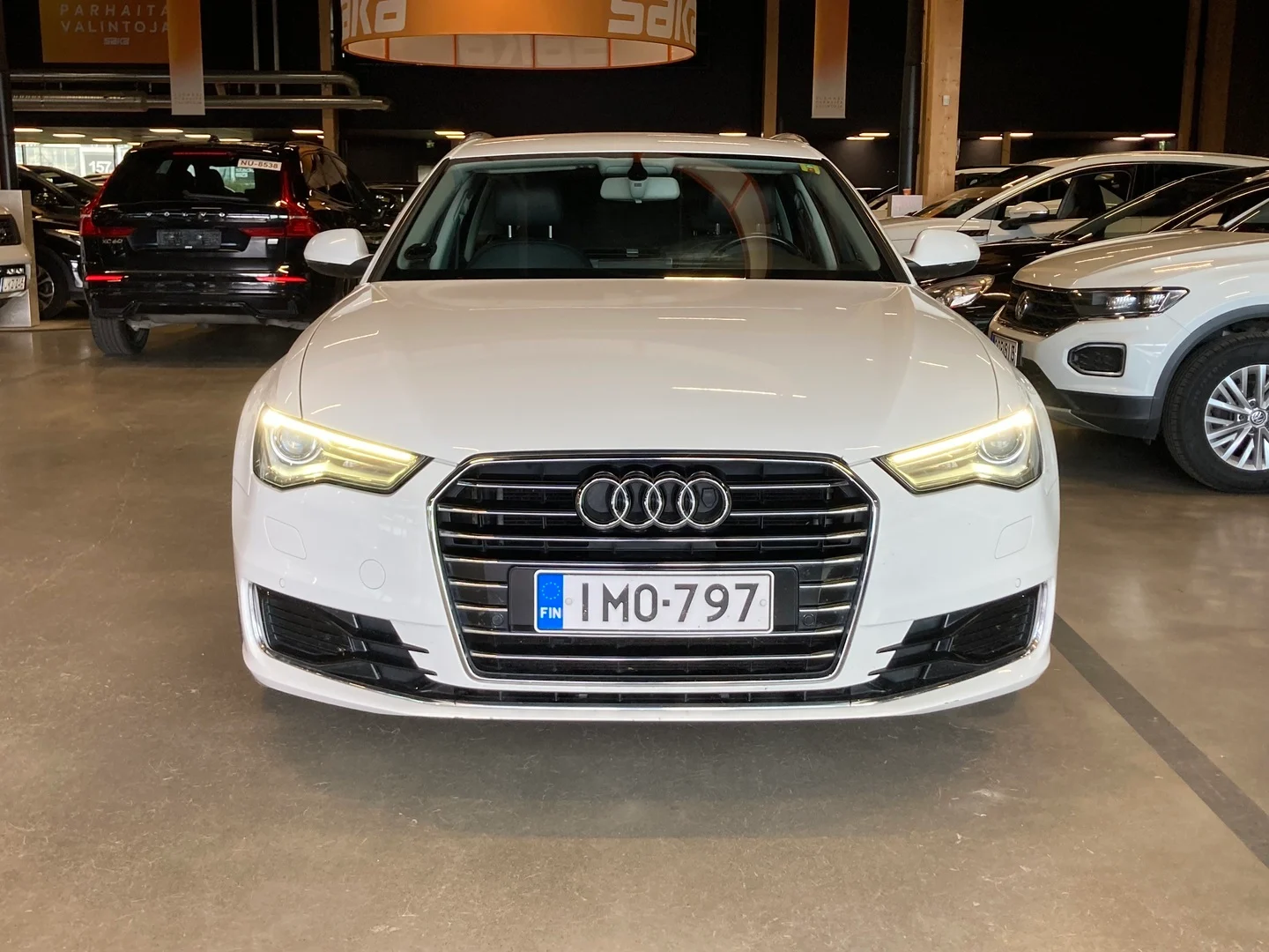Car Image - 32N5mdIlyQIVL3ZI6pMNkQ