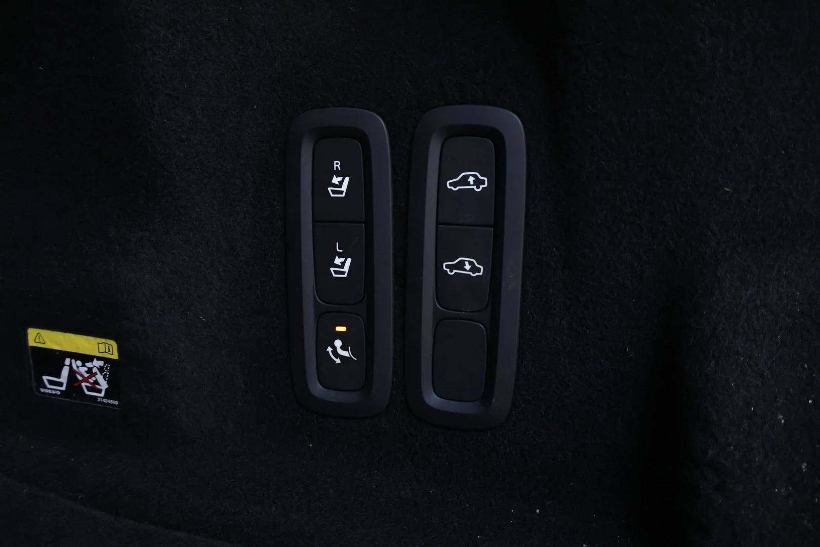 Car Image - 2Q0RwSpIQLyHEczMaPXGFP