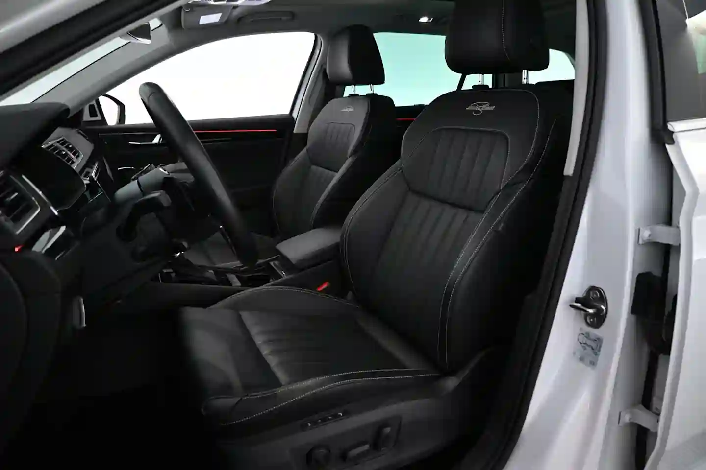 Car Image - 6526zPhxvwdL91ioJmGMSu