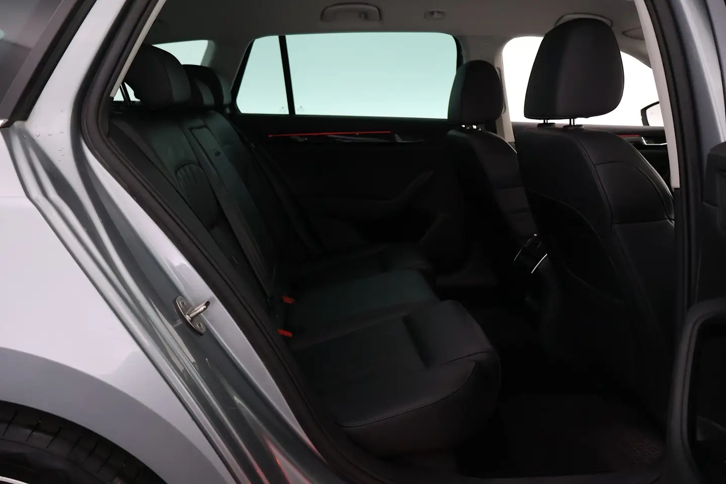 Car Image - 4VVKlp7bSOTqIcOg9SR6VU