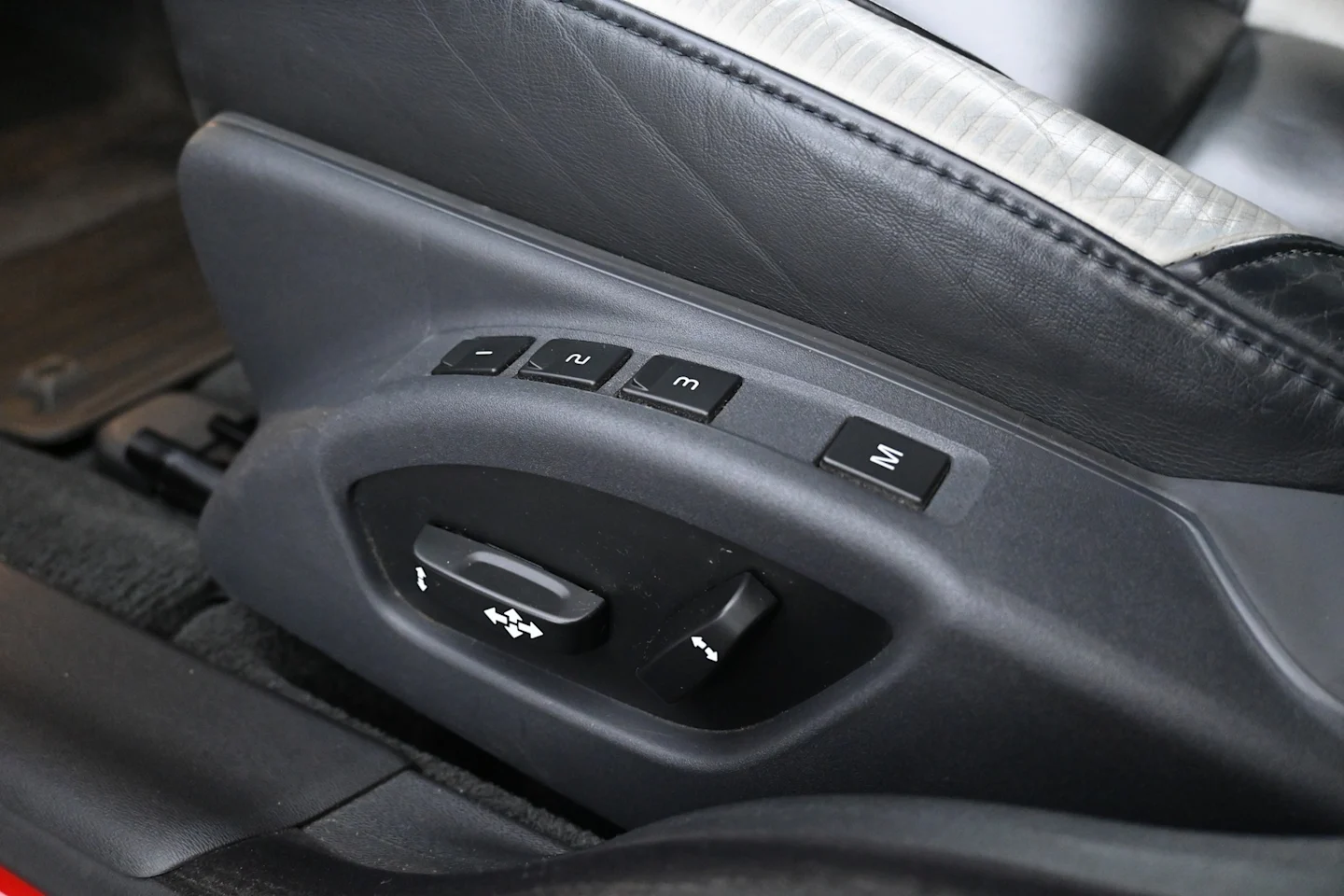 Car Image - loXMVxXNYfpdl15HujUSy