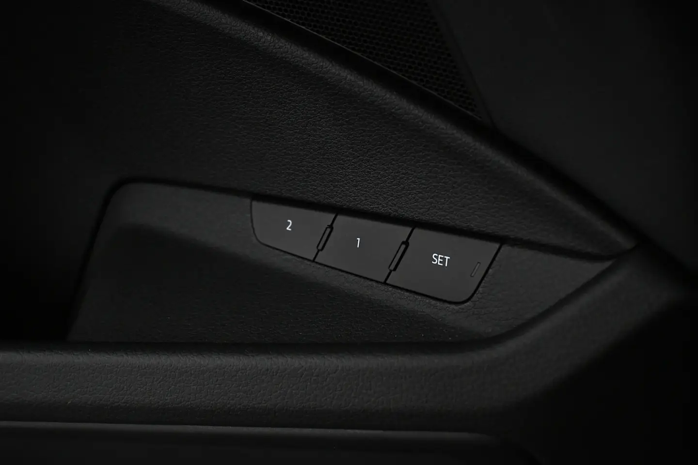 Car Image - 5F9bb1dijmJ24VGe5CpLu7