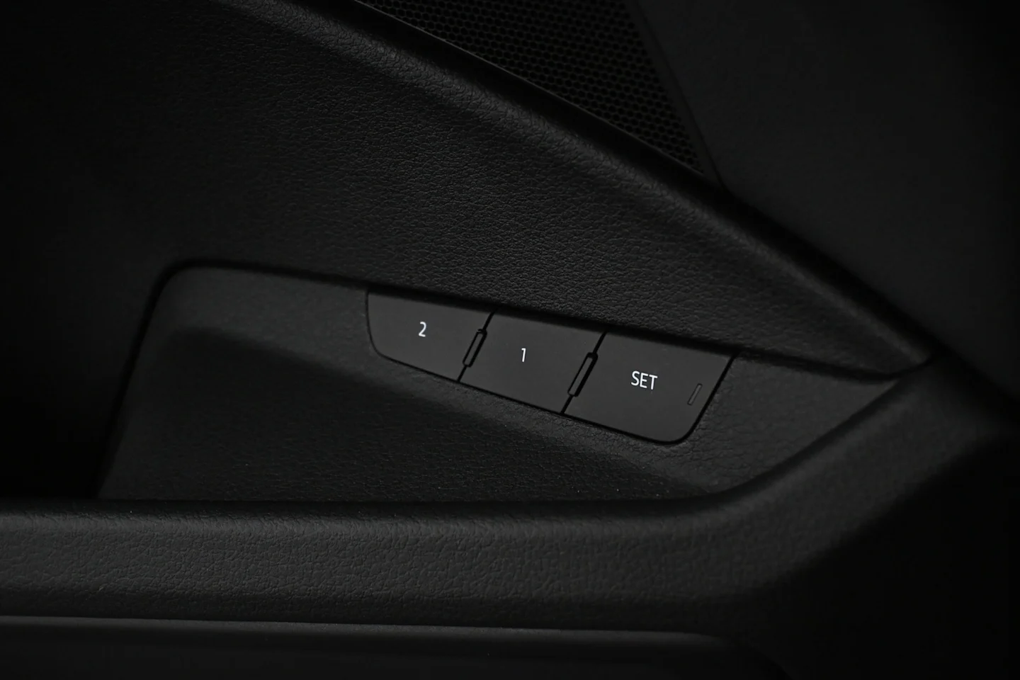 Car Image - 5F9bb1dijmJ24VGe5CpLu7