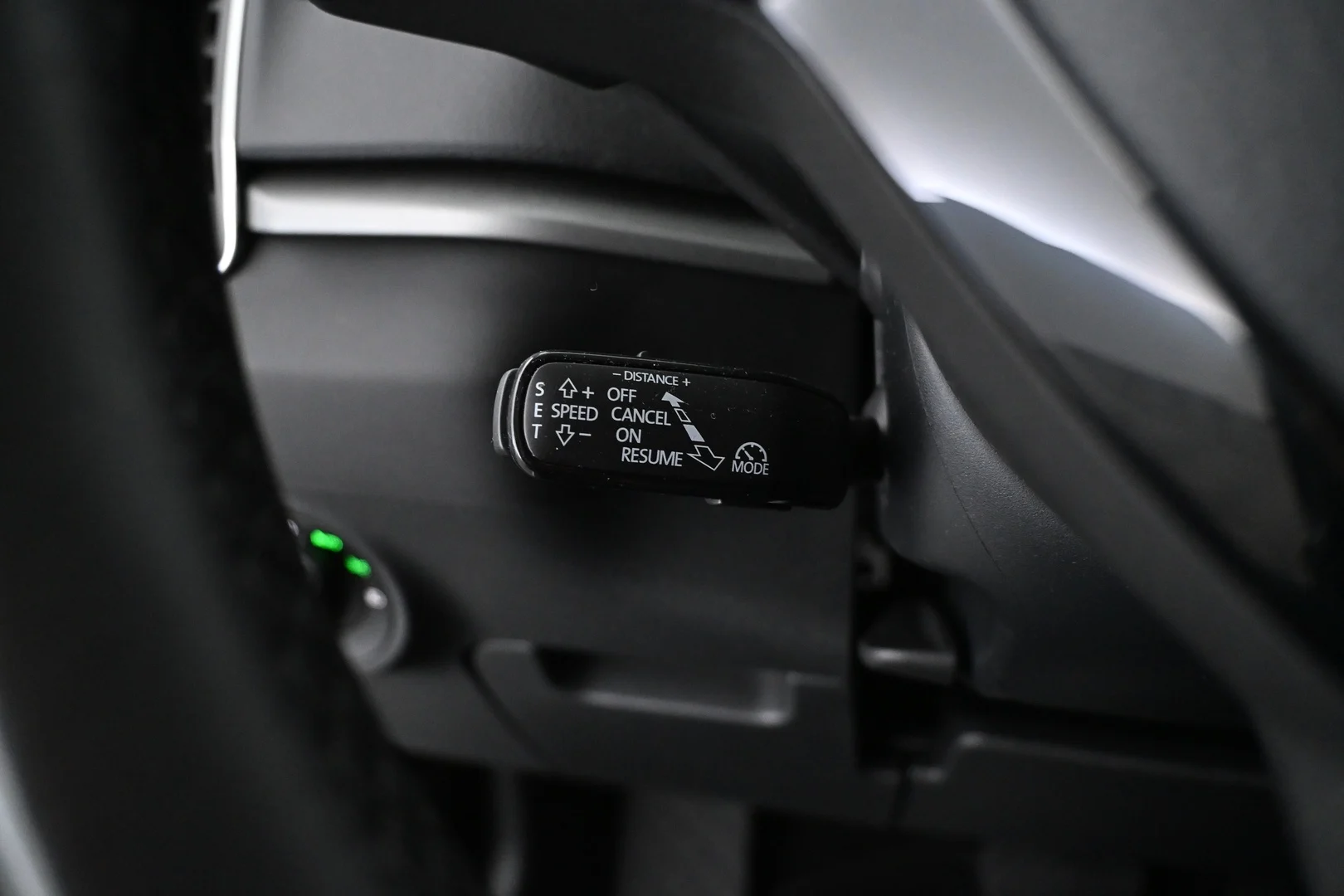 Car Image - 27ApwB9vBT6s1x1Sry2OyV