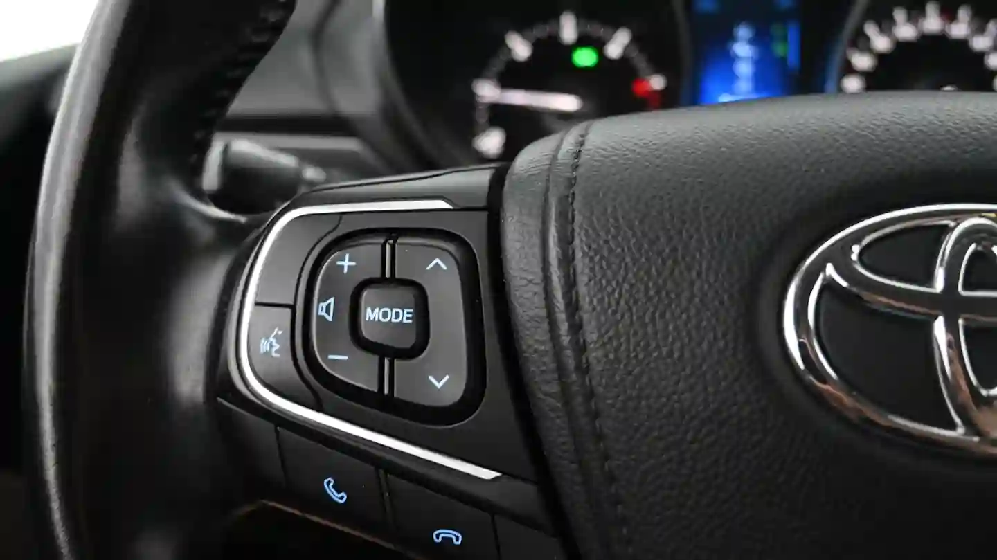 Car Image - YhyB1uoiFMYNInVMhcEDE