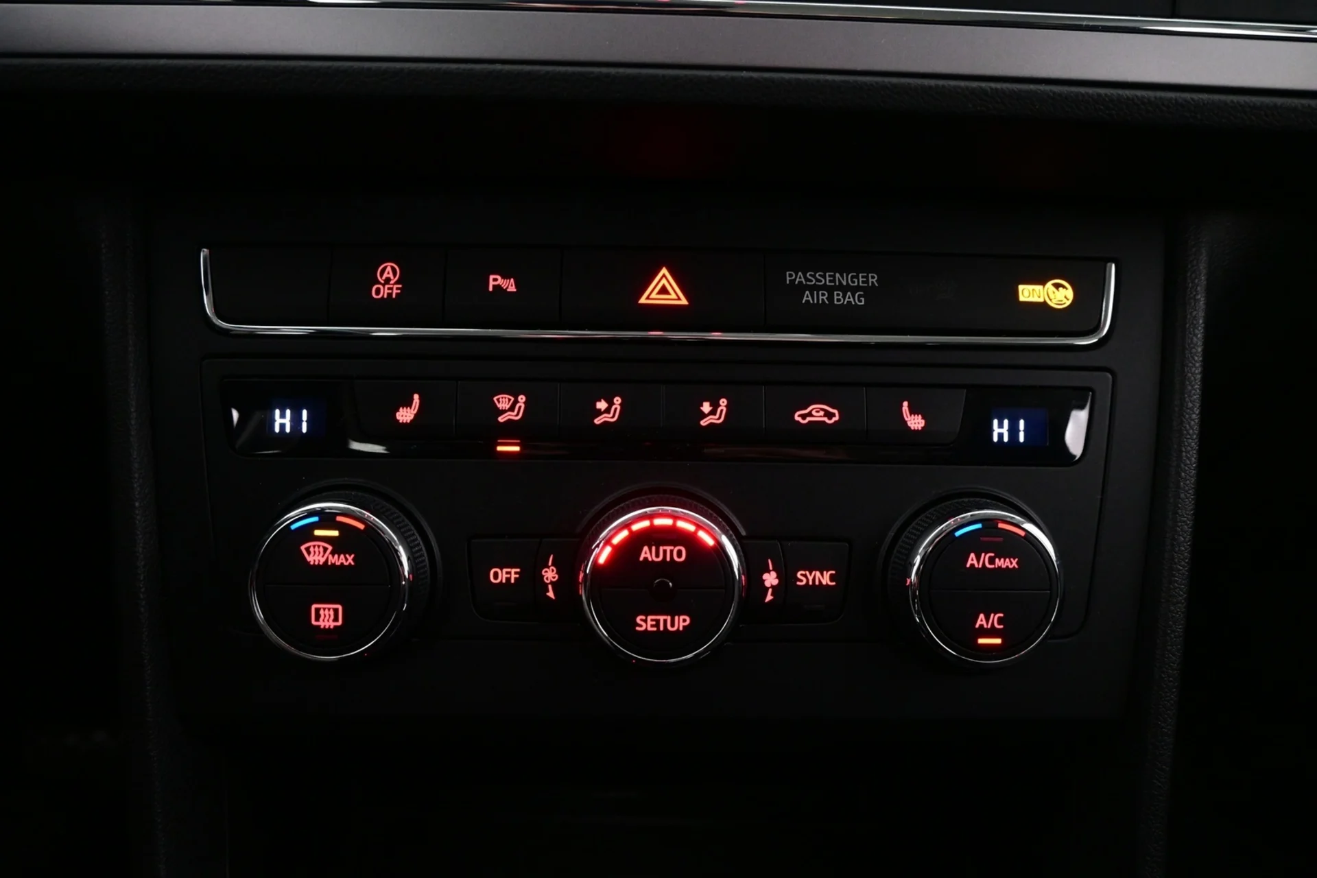 Car Image - 17tF6SxMc5lR0NrBCLfHqv