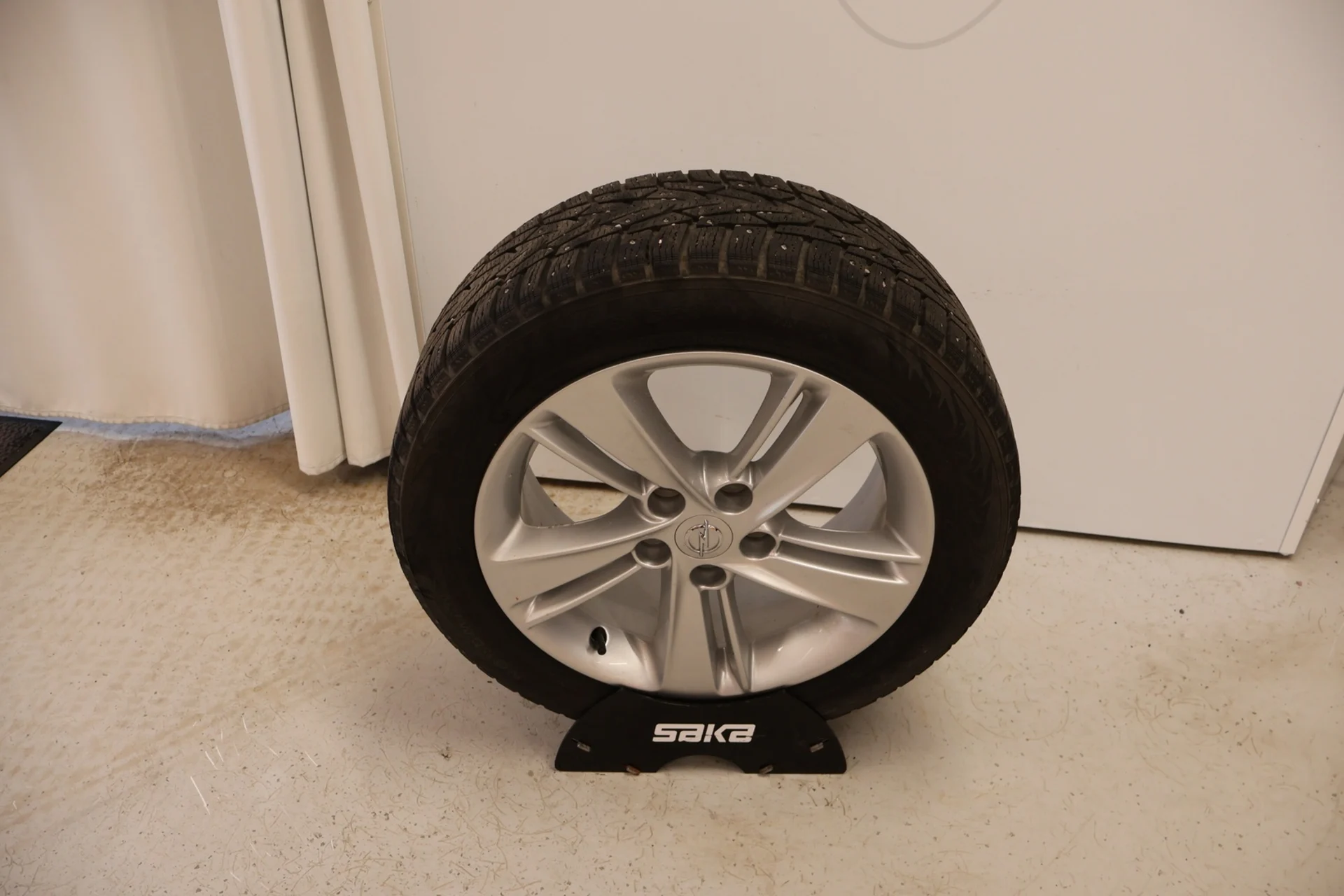 Car Image - 1WRlLMz9qRDoFJePgoEQ3Q
