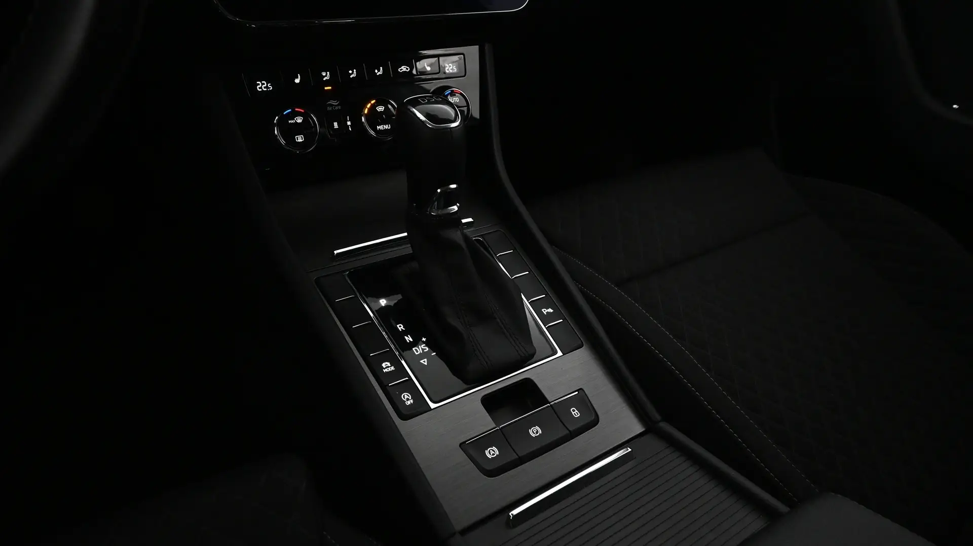Car Image - 4jNYWFkkHGWDPUMPtGgd2x