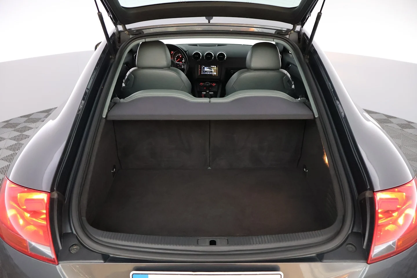 Car Image - 30B2rJoi3A6E0GQ6wg7aOr