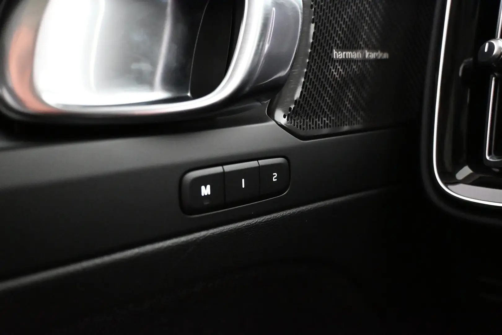 Car Image - vsKuzJ5VKboeEMwWi2dsE