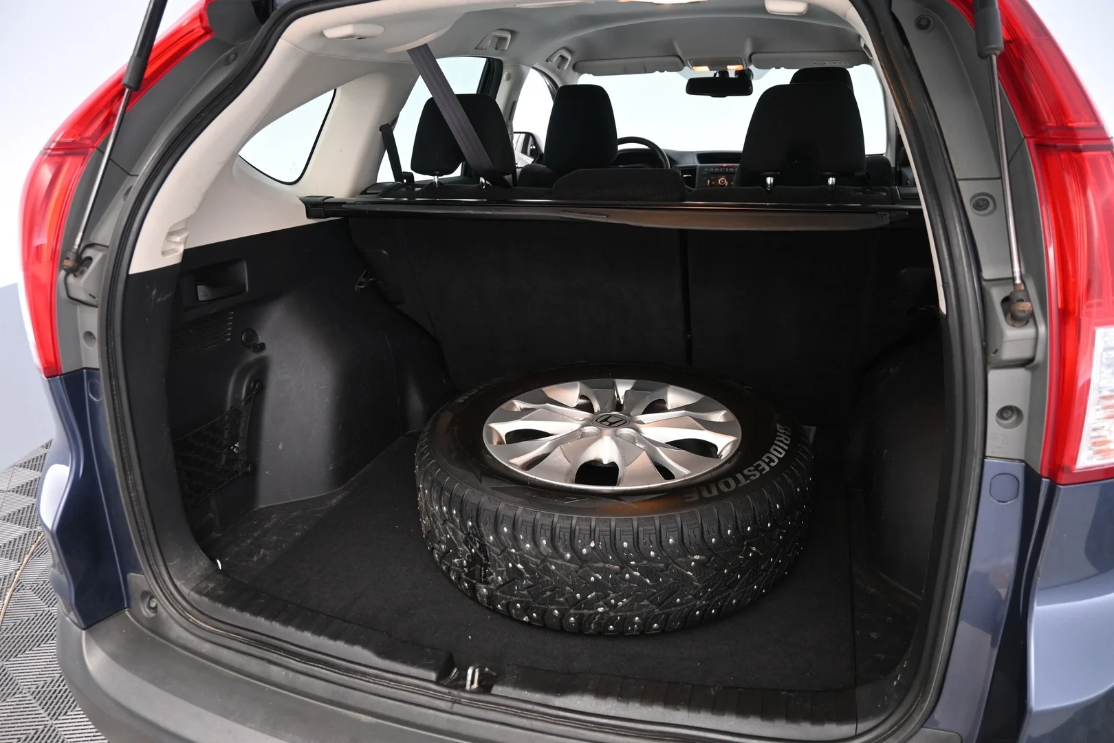 Car Image - 3J61aOWdYoybjanJYy1hPl