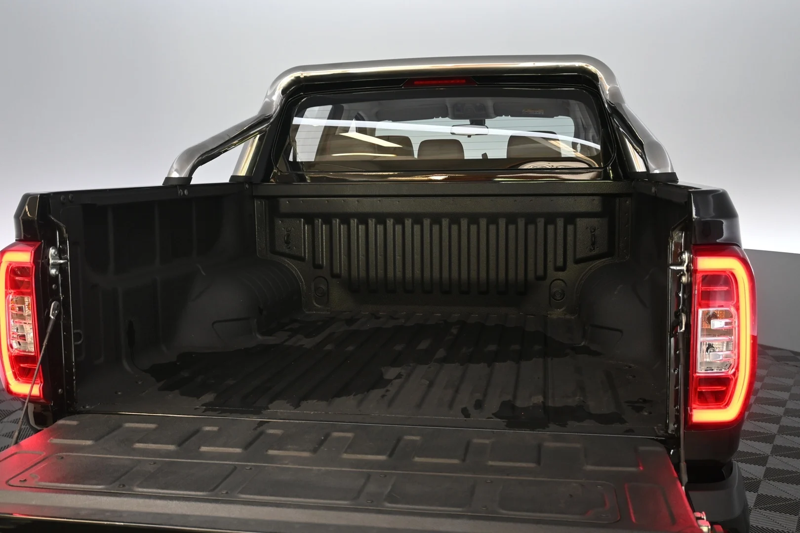 Car Image - 5flro51kqocVG7eBpo1waQ