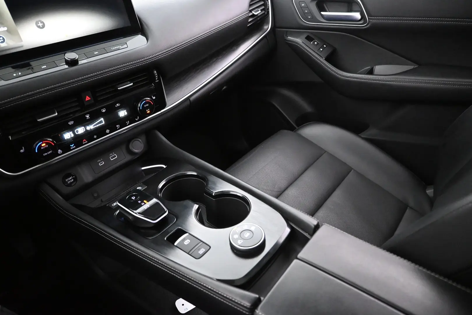 Car Image - 3GWY1RqXVF6BHAfWbzt9RZ