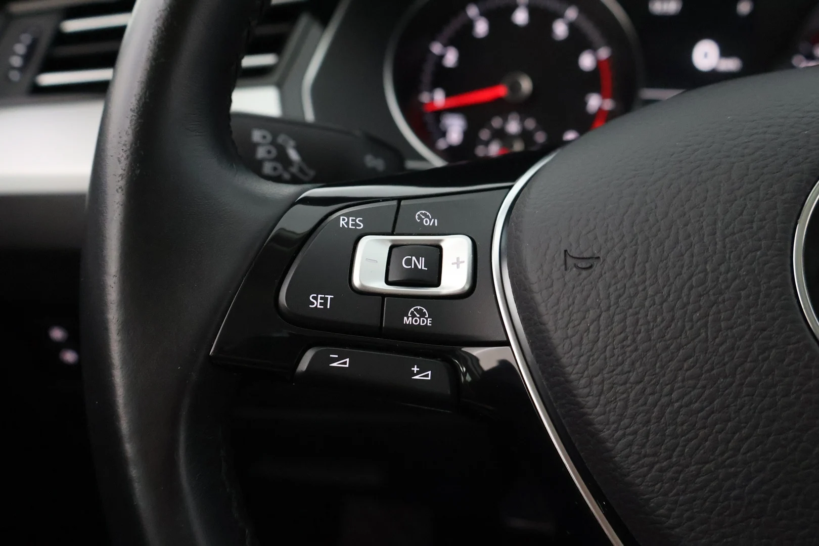 Car Image - 4nzwQsHx9X7l8ZrJFCklr8