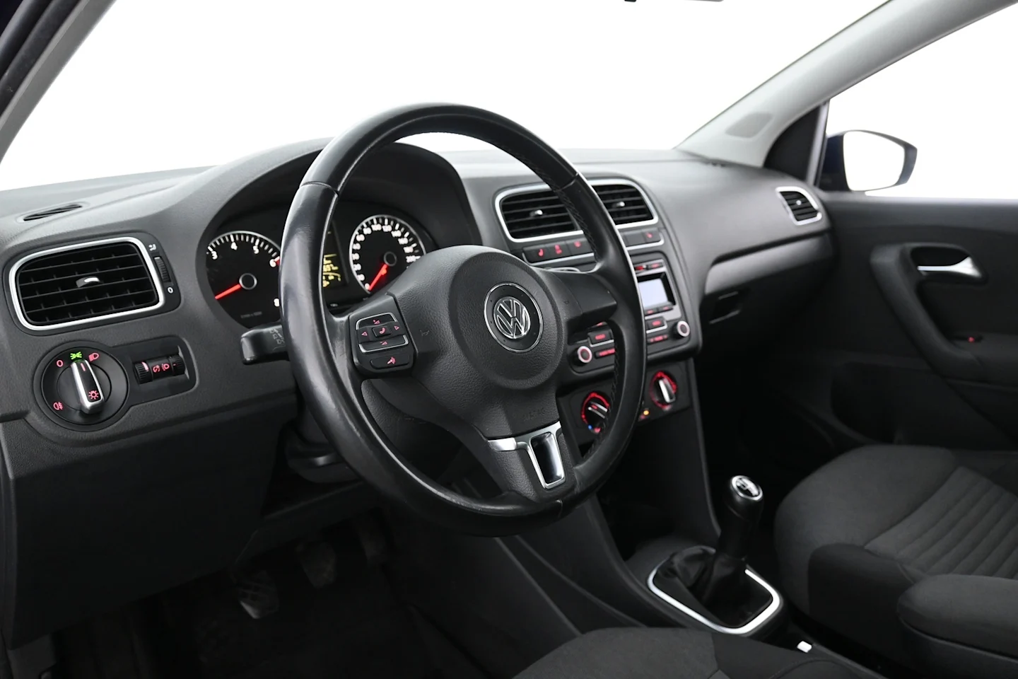 Car Image - s8QPh5m8pkCmLpuR5OpRp