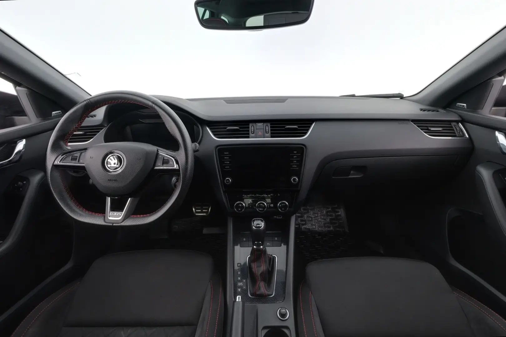 Car Image - 5UVbcaZhArwFn9jHhlNek5