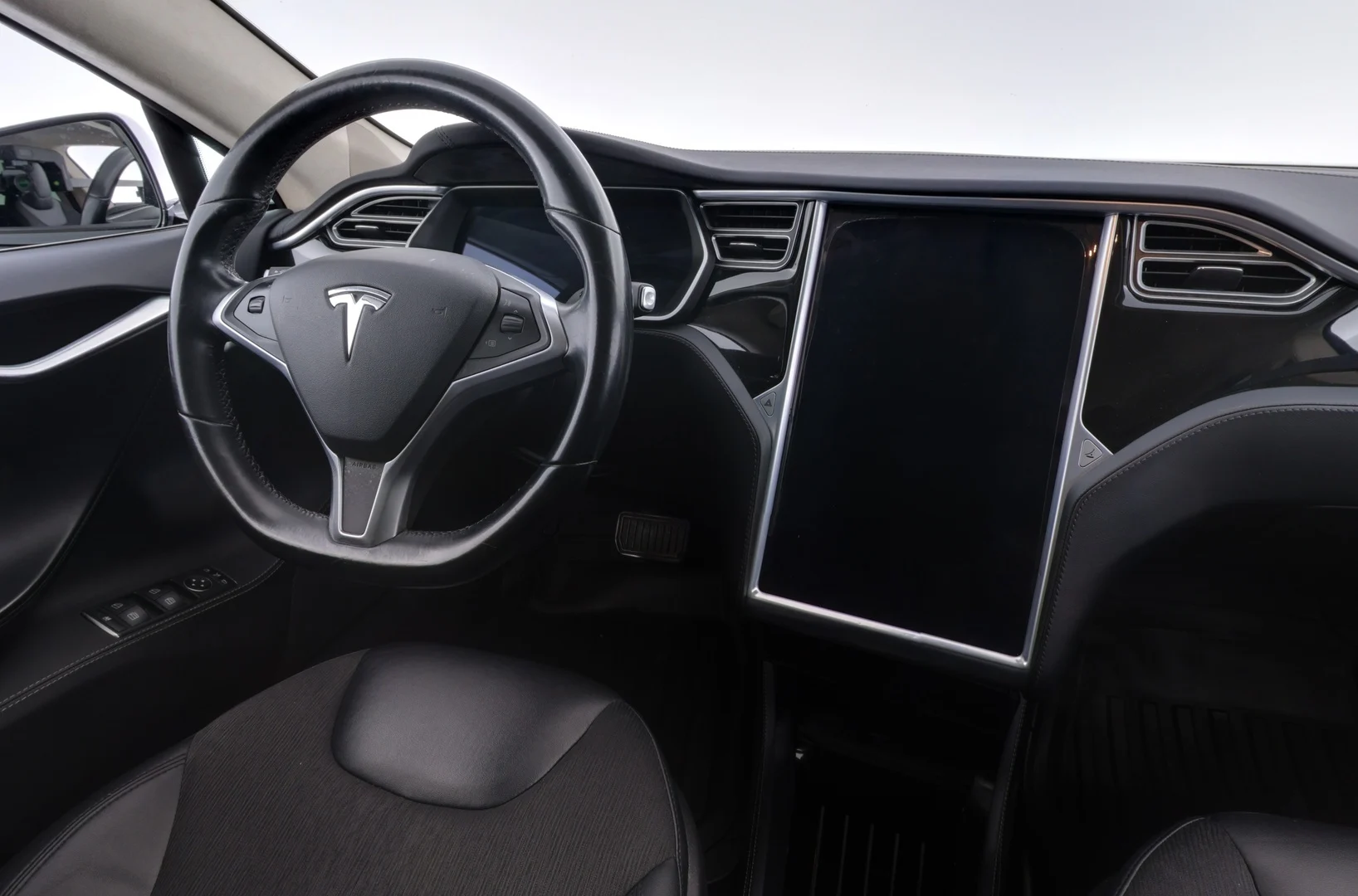 Car Image - 6KgDfqmC8QIq3PZNLtmXJj