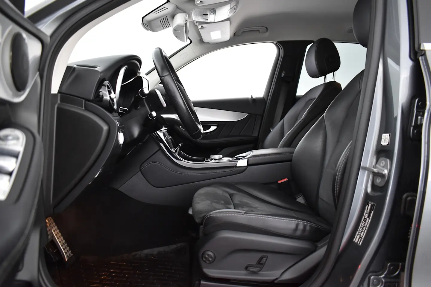 Car Image - 7HQq3MOQRnGI3ByDvxHblg