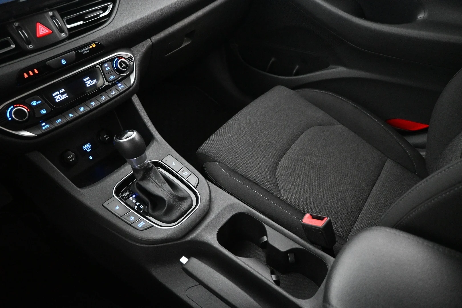 Car Image - 2xiPXiiaNopR1rneKaI0J8