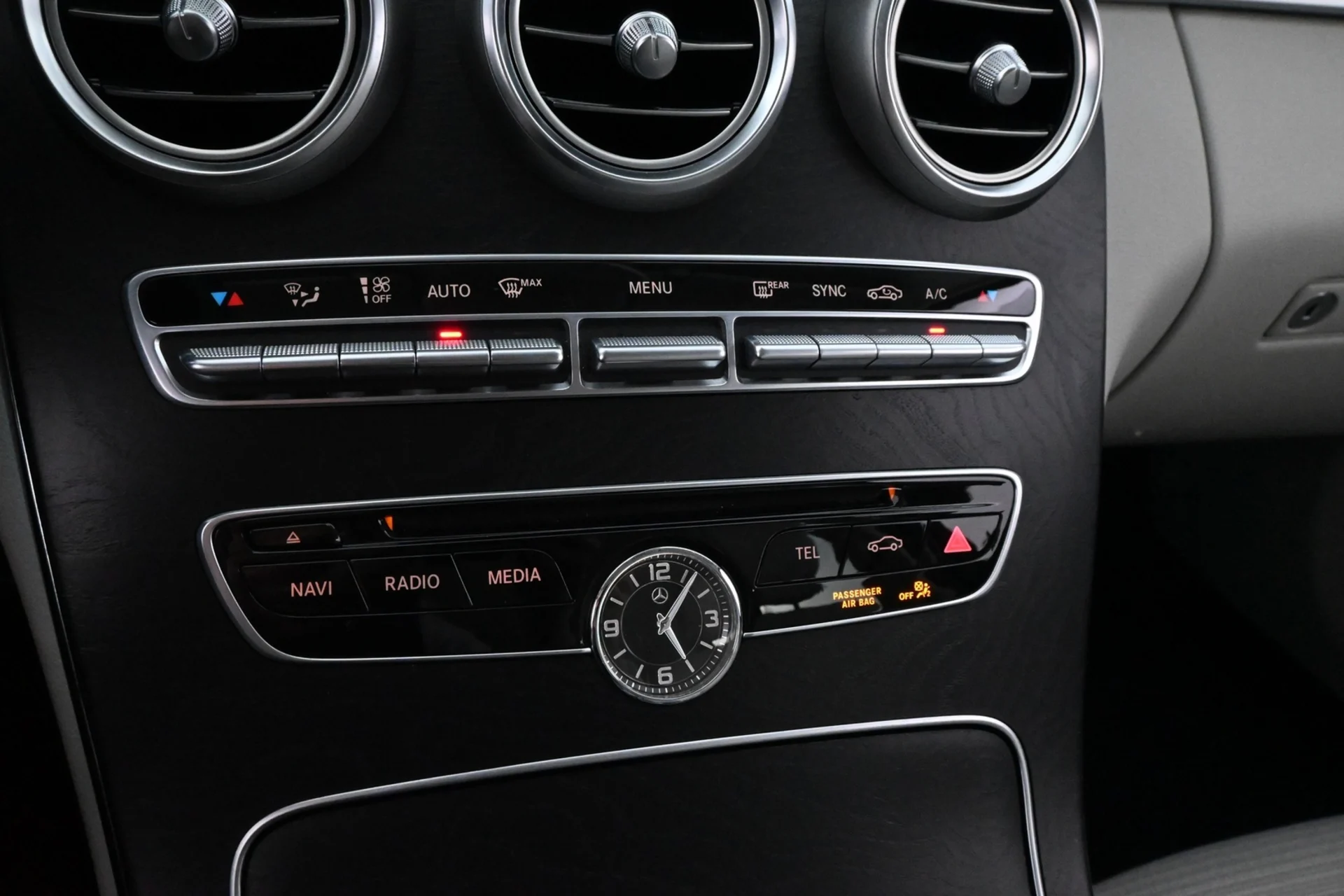 Car Image - 4aBDWfMni5MrbqRcEyZoAB
