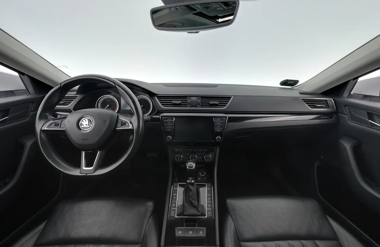 Car Image - 3Xb1gfBH5OfUhDmUNXWZVn