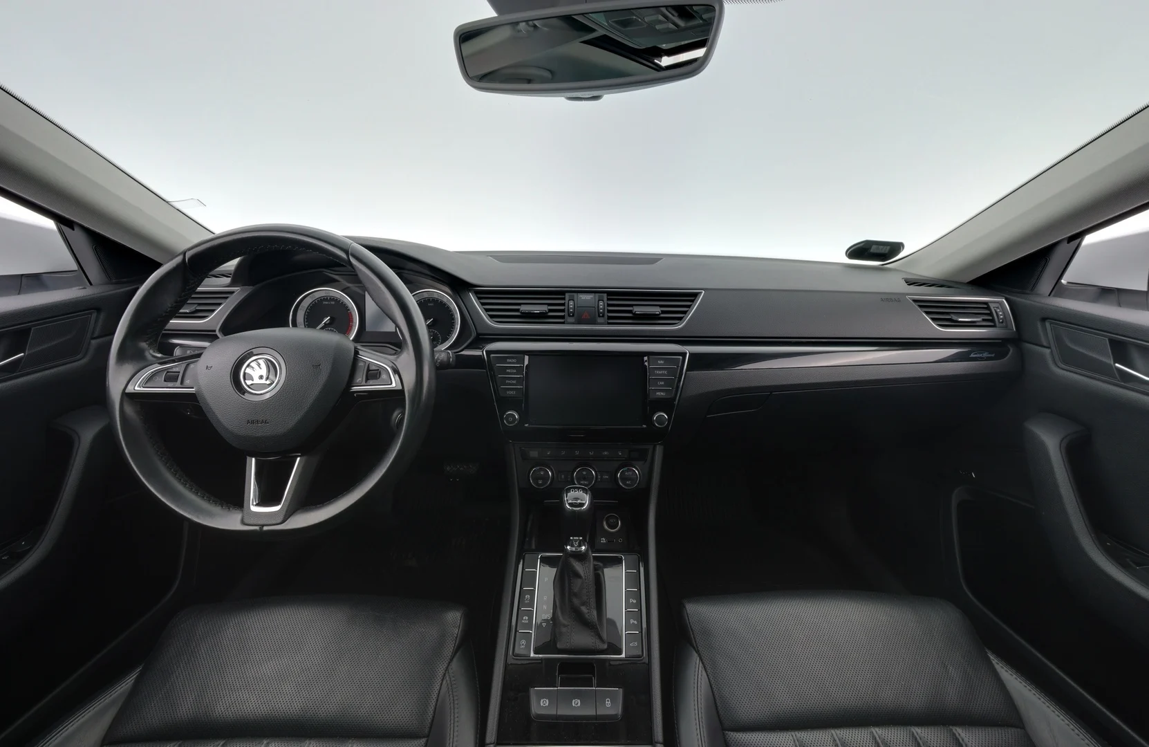Car Image - 3Xb1gfBH5OfUhDmUNXWZVn