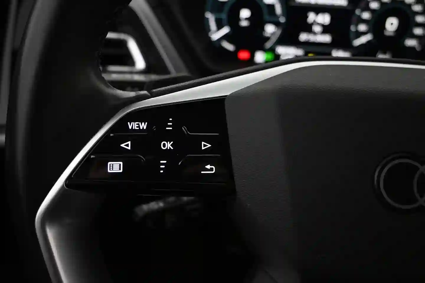 Car Image - 1CSIqdRZIsW43YDHMtjLnx