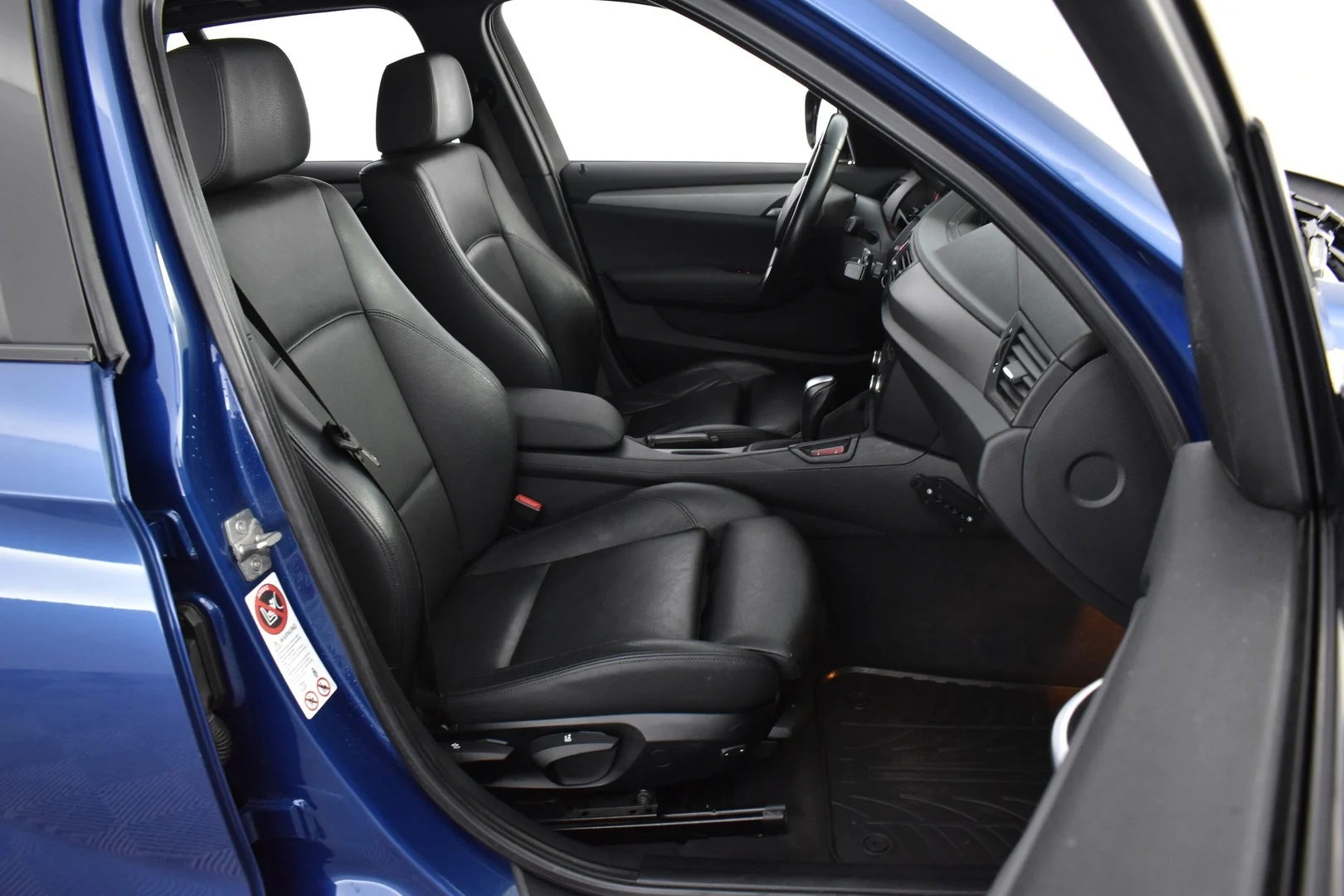 Car Image - 4nBsqiNdIBJt220qY41Tkh