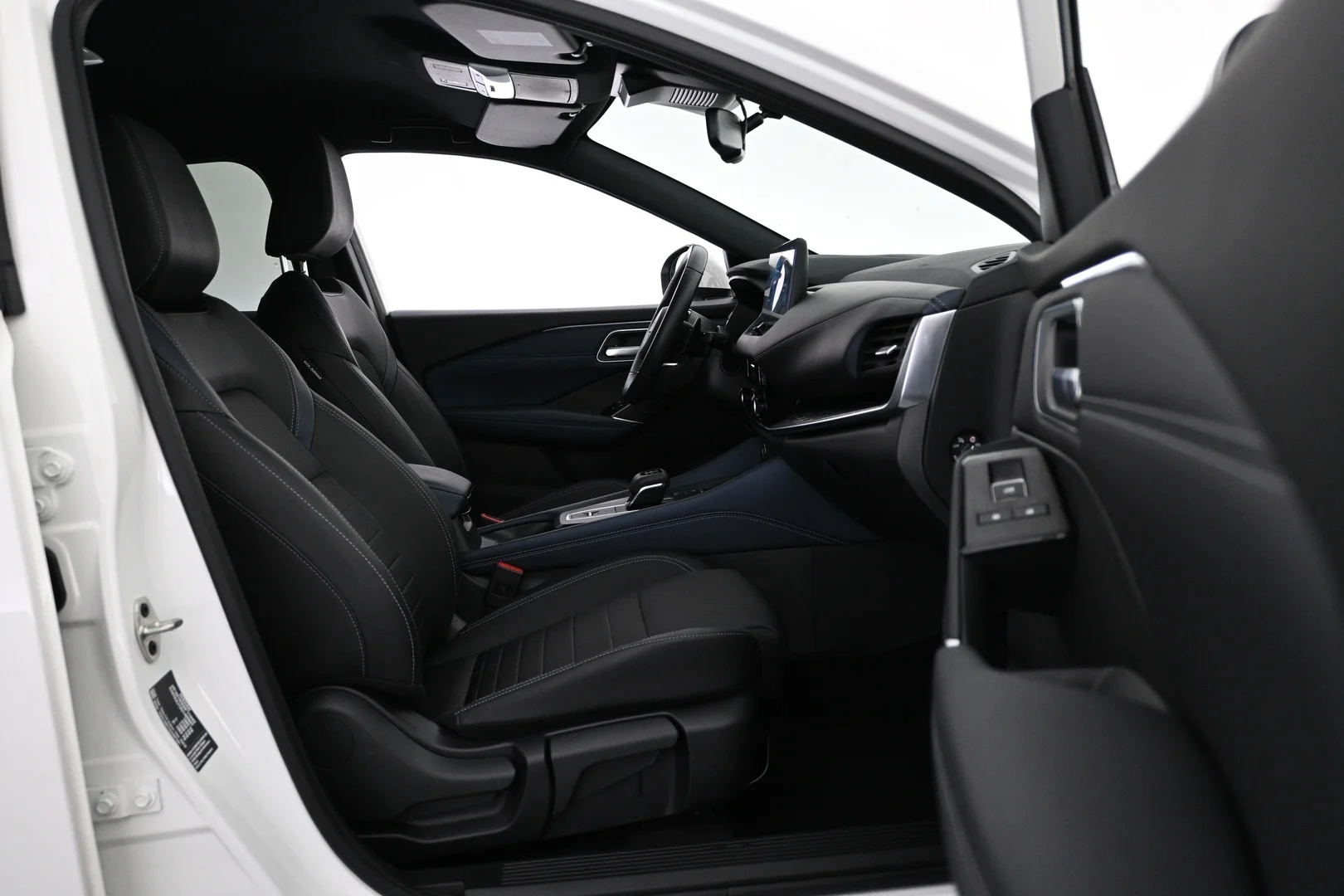 Car Image - 4Q7SagDdJLOwNLMTN8dq5o