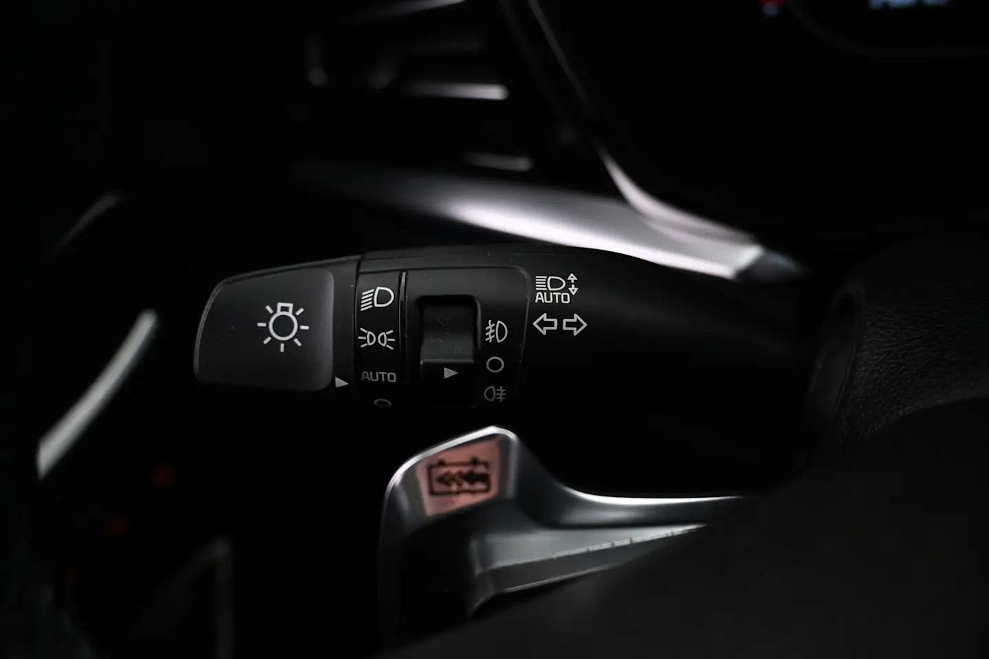 Car Image - 3sGfhJGzIsgqTFrEkBds9C