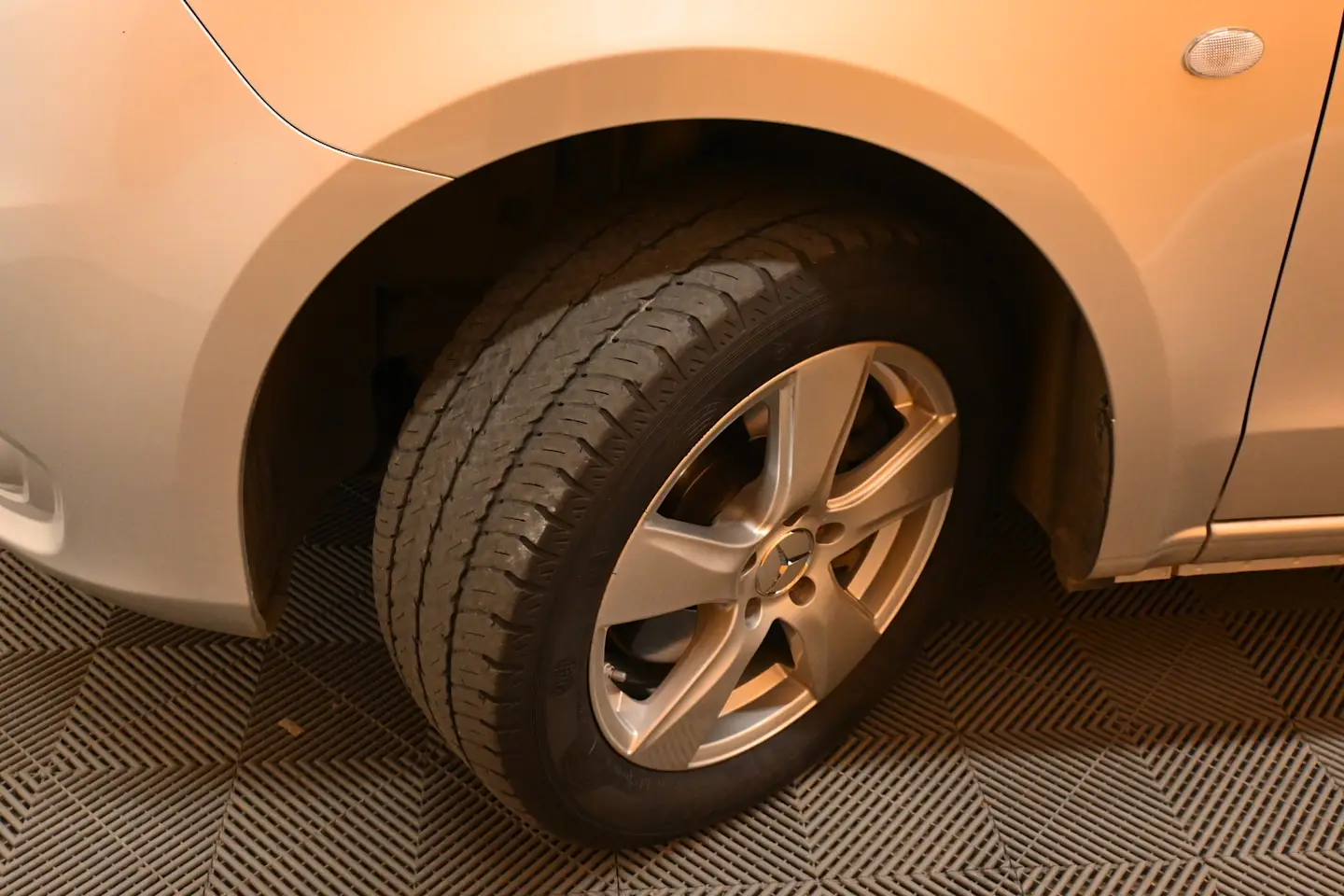 Car Image - 6e12SwmDnWu769yUGCYequ